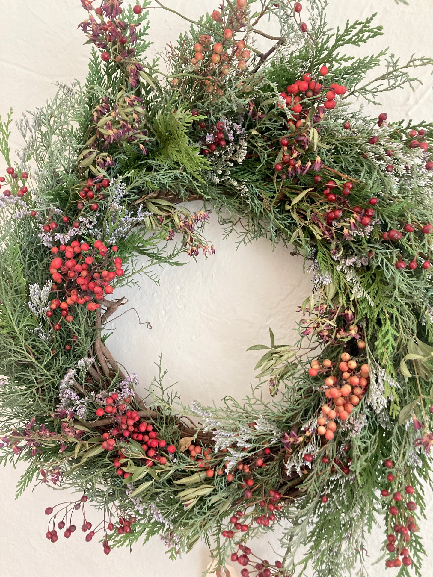 18" wintergreens and berries wreath